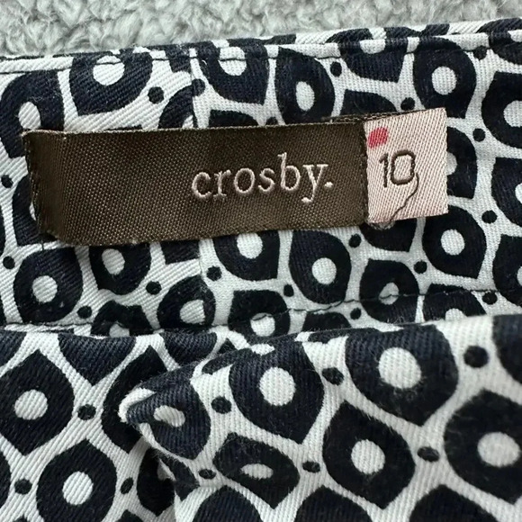Crosby Women's Size 10 Pants Ankle Length Black White Pattern Stretchy - Picture 4 of 10